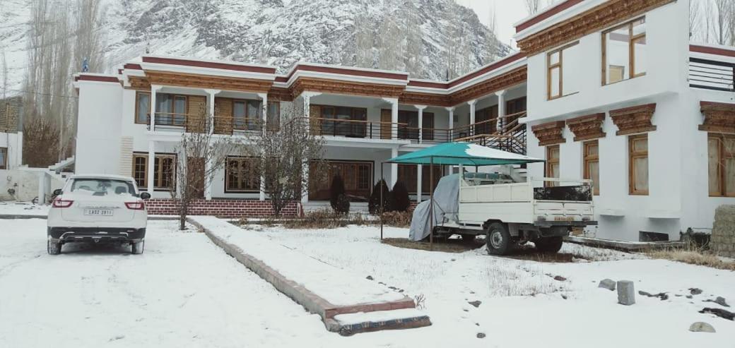 Hotel Nubra Residency Charāsa Kültér fotó
