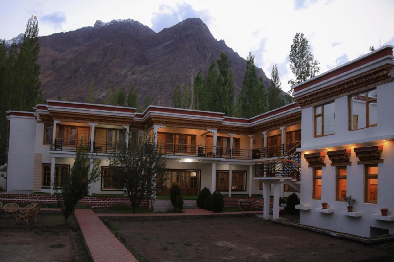 Hotel Nubra Residency Charāsa Kültér fotó